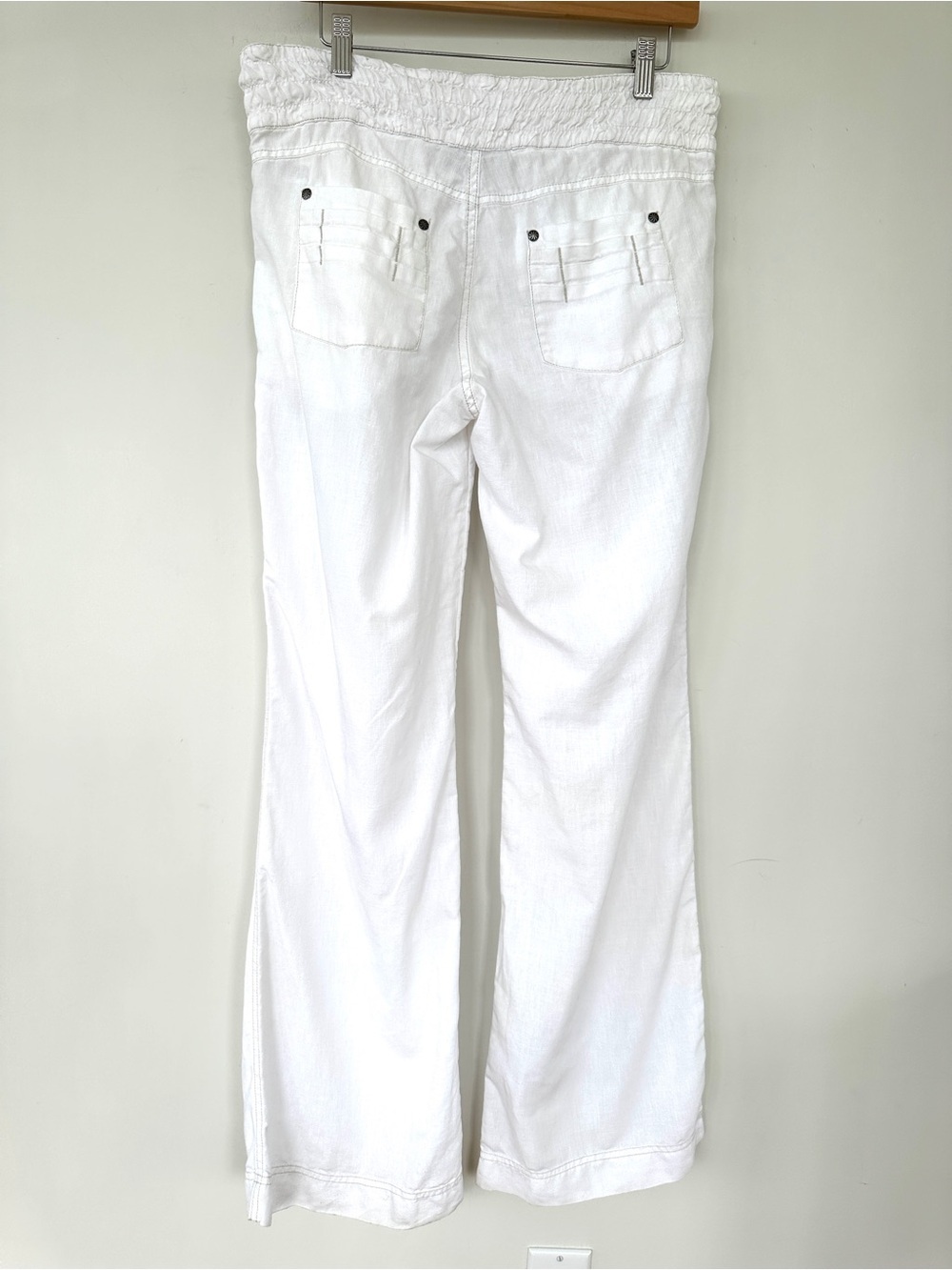 Athleta Casual Linen Pants, Medium Rise, Straight Legs, Relaxed Fit - Picture 6 of 13